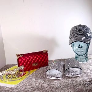 Quality women handbags, sandals, and sunglasees.